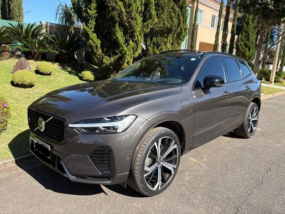 VOLVO XC60 2.0 T8 RECHARGE ULTIMATE DARK AWD GEARTRONIC VOLVO XC60 2.0 T8 RECHARGE ULTIMATE DARK AWD GEARTRONIC